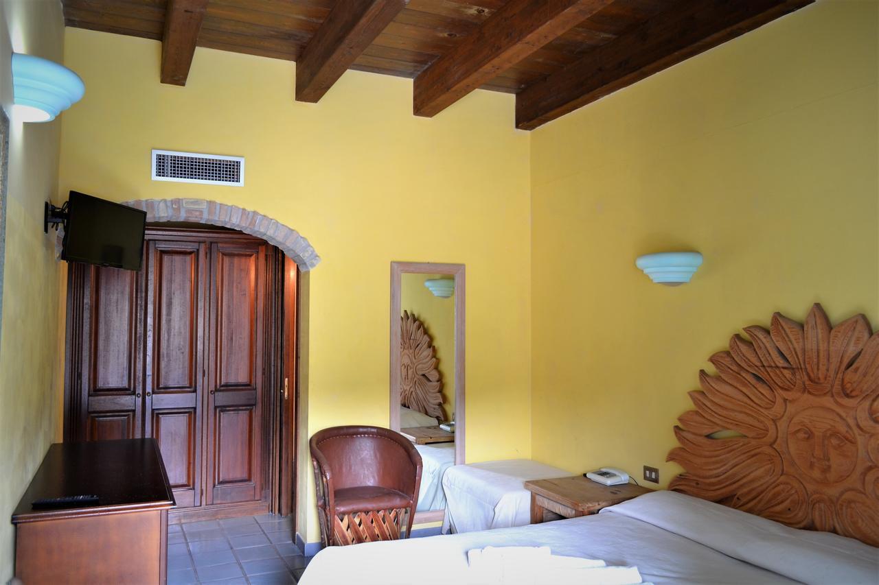 Hotel Dell'Ancora Villasimius Buitenkant foto